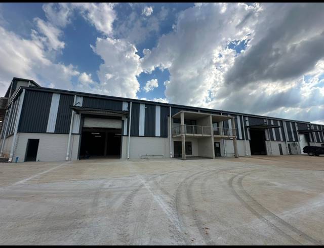 1,231M² WAREHOUSE TO LET IN LANSERIA